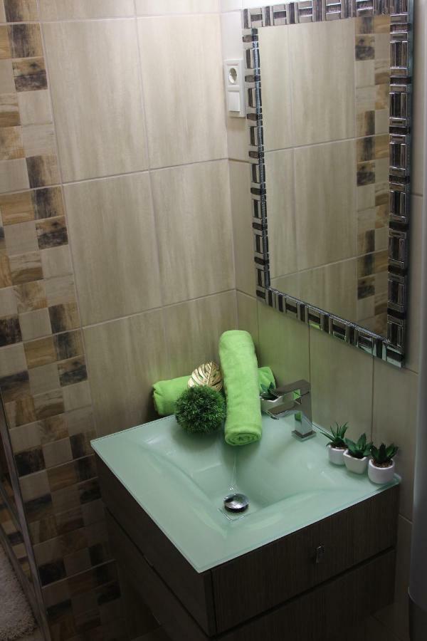 Mox Downtown Apartman Debrecen Bagian luar foto