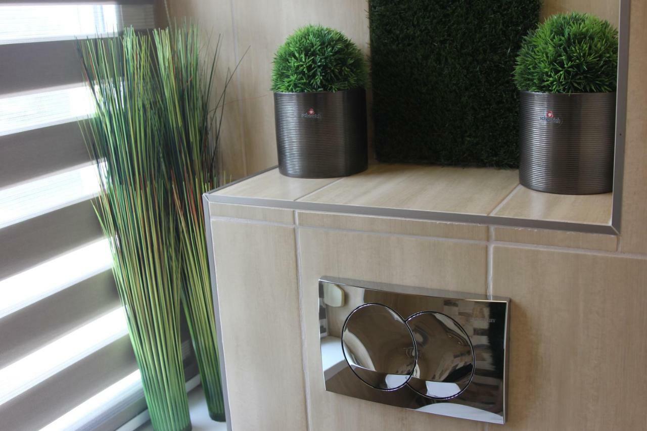 Mox Downtown Apartman Debrecen Bagian luar foto